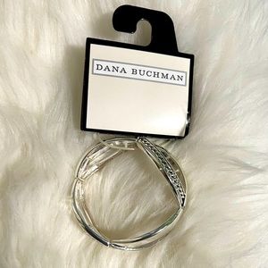 Stretchy silver toned bracelet